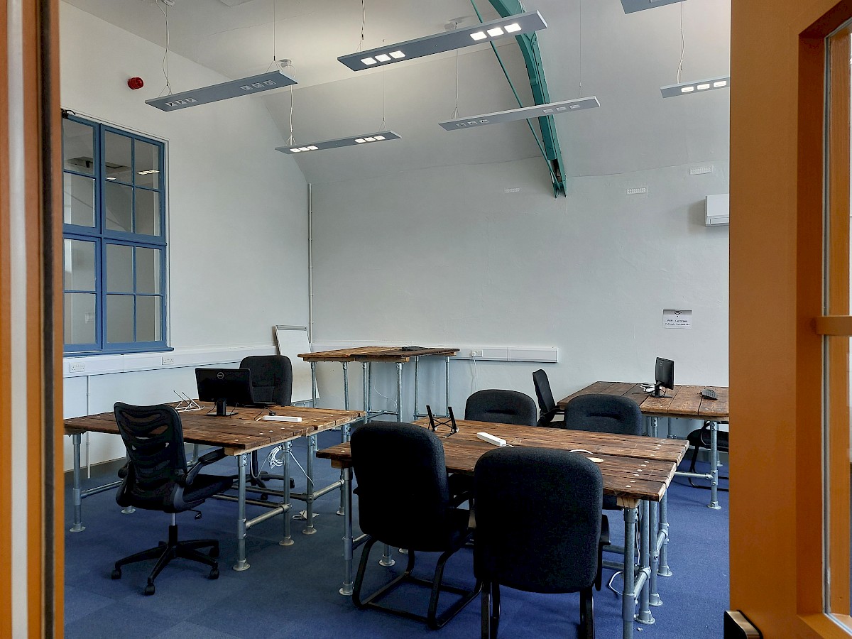 Cydweithfa - Coworking Space, Canolfan Cefnfaes