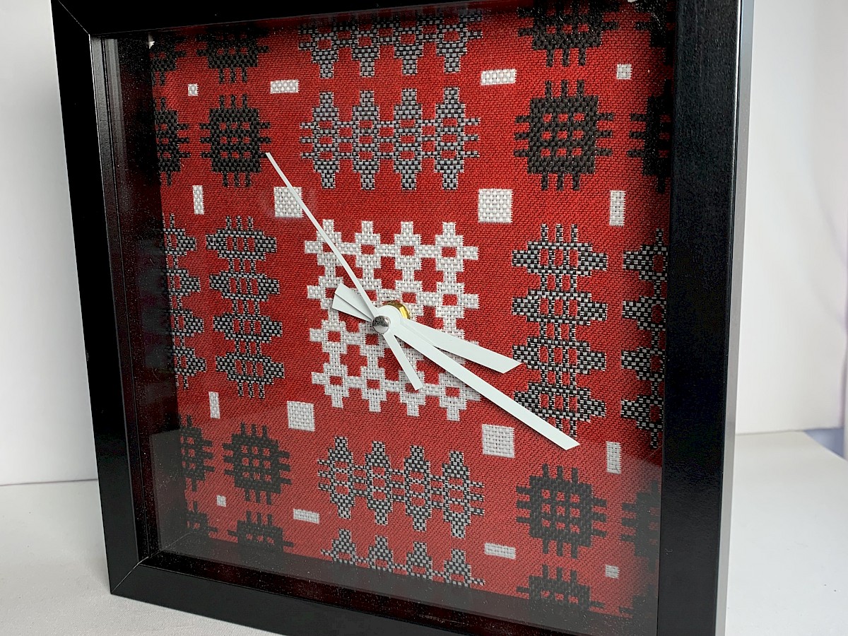 brethyn clock